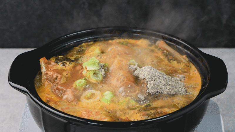 매장동일 용인 맛집 순대보감 뼈해장국 양많은 900g x 2개